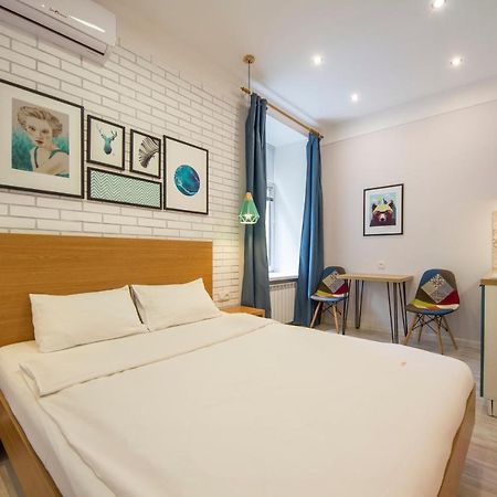 Design Apartments On Velyka Vasylkivska 42 Киев Экстерьер фото