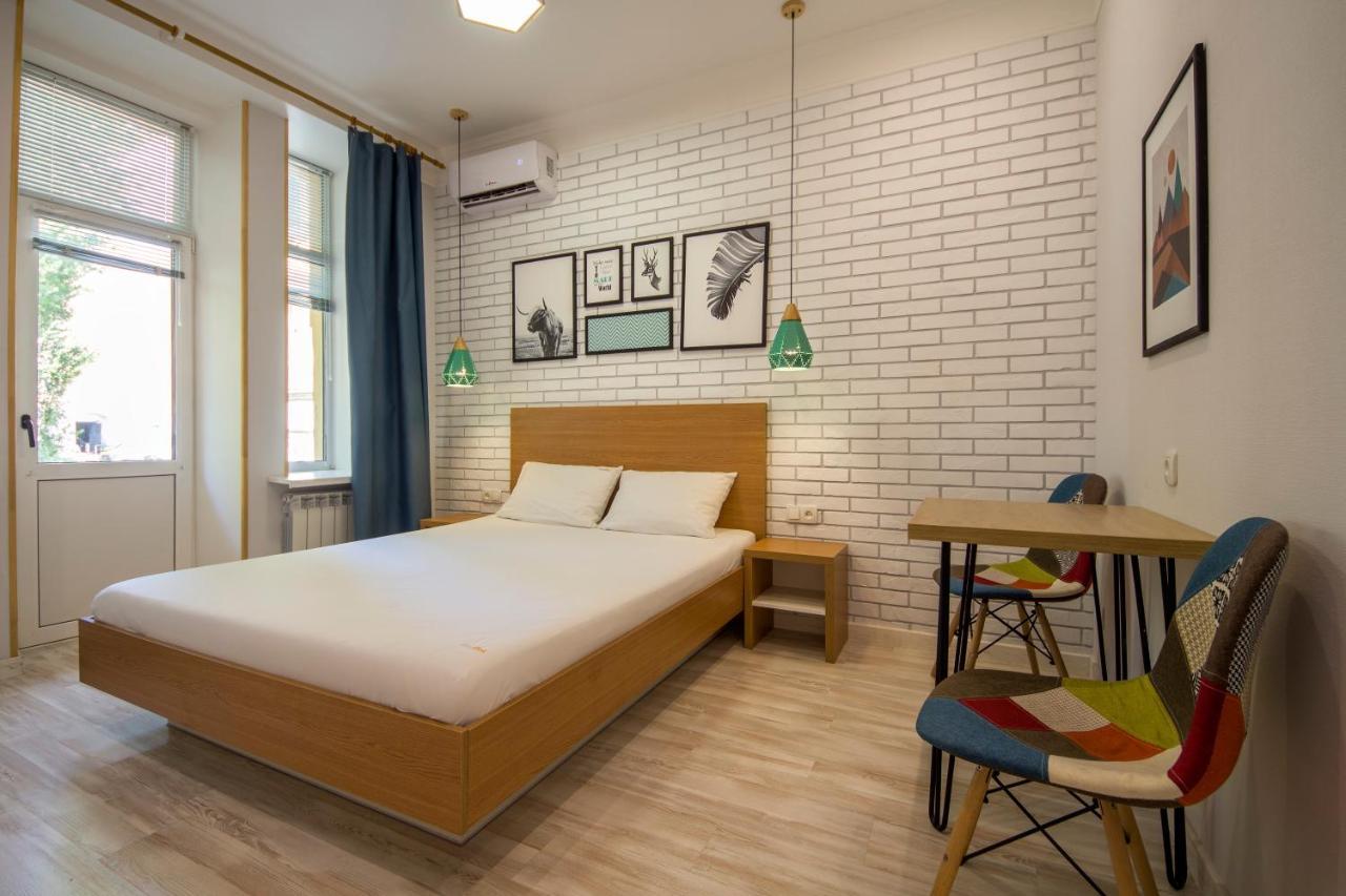 Design Apartments On Velyka Vasylkivska 42 Киев Экстерьер фото