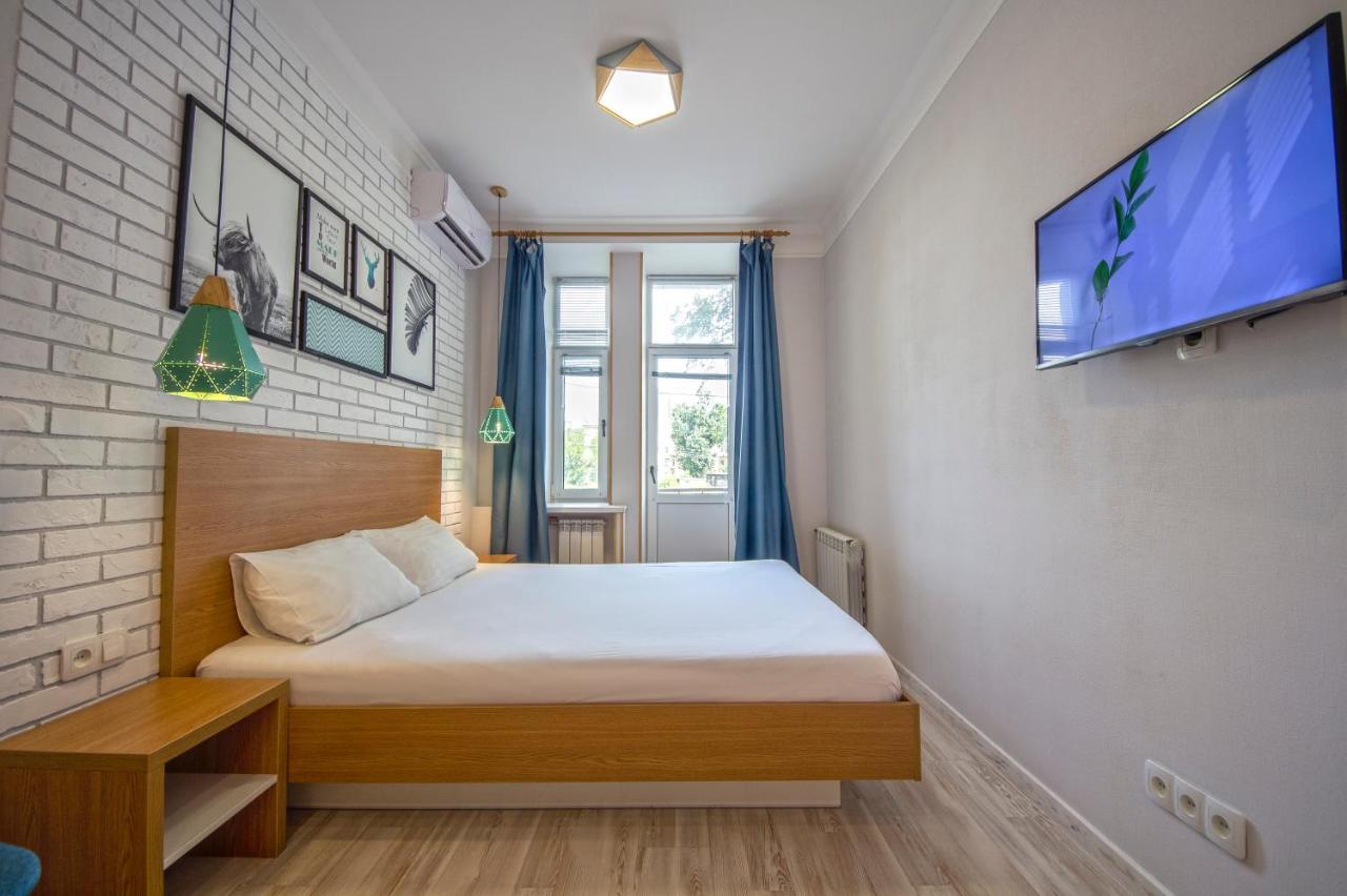 Design Apartments On Velyka Vasylkivska 42 Киев Экстерьер фото
