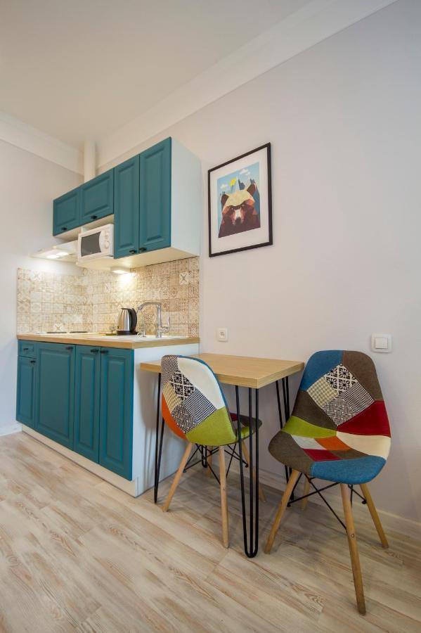 Design Apartments On Velyka Vasylkivska 42 Киев Экстерьер фото